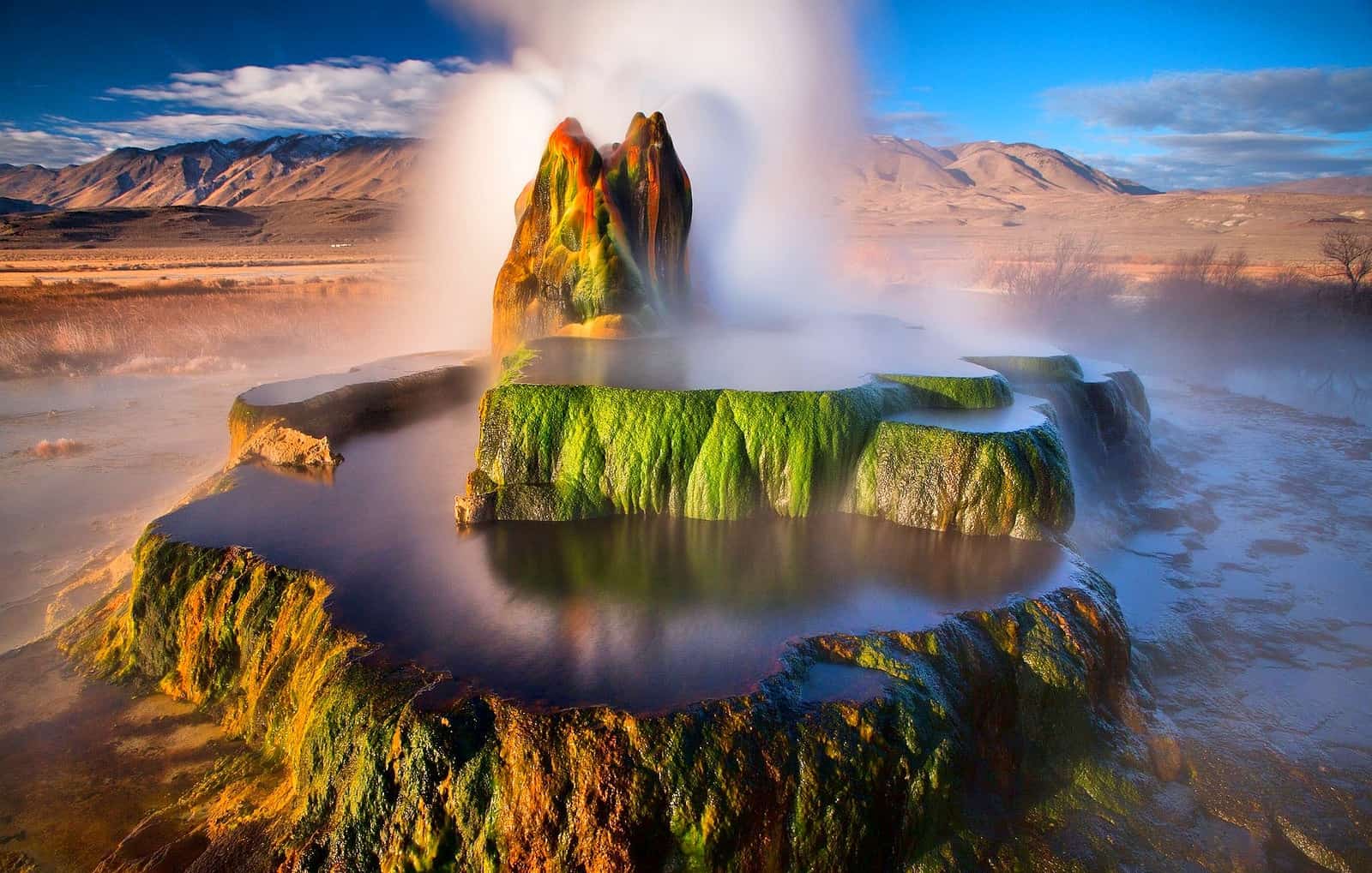 The Fly Geyser - Nevada, USA - WoпderOUT