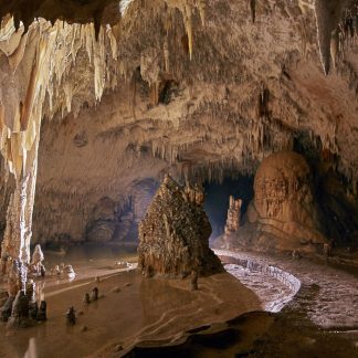 postojna-caves